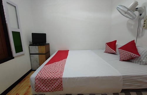 Pagar Alam Hotel | OYO 92357 Zzip Homestay