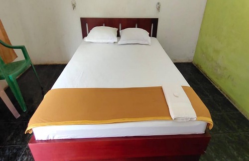 Sei Pinang Hotel | OYO 93520 Wisma Haji BunbunNearYani Heahlerr