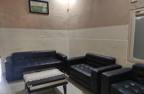 Tetebatu Hotel | OYO 93918 Wisma Tulip Near Masjid Besar Desa Tanabangka
