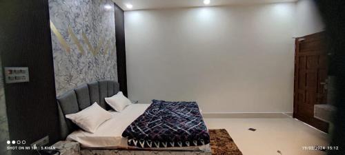 Bilgram Hotel | OYO Aryan Hotel(DDH)