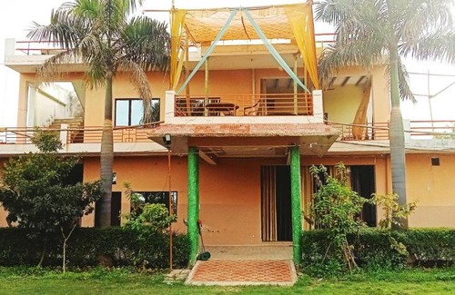 Bulandshahr Hotel | OYO Deep Garden