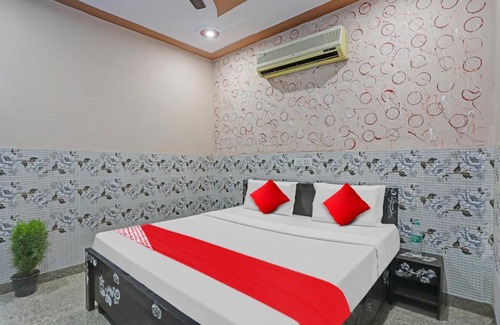 Garhmukteshwar Hotel | OYO Flagship 81250 New Radisson