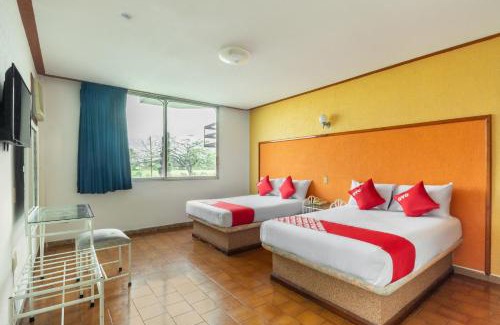 Martinez de La Torre Hotel | OYO Hotel Casa Blanca