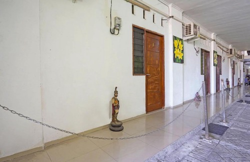 Waru Hotel | OYO Life 91670 Mannsur Homestay Syariah