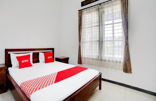 Paciran Hotel | OYO Life 93083 Nova Jaya 3 Homestay Syariah