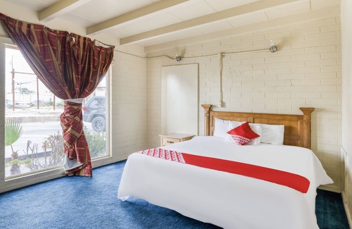 Beverly Green Hotel | OYO Oasis Motel Las Vegas I-15