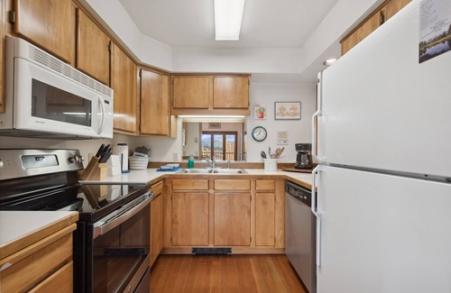 Bigfork House | P.A.s Retreat - Picturesque views and access to Flathead River/Flathead