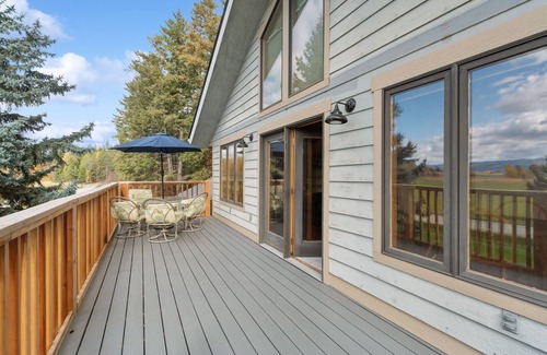 Bigfork House | P.A.s Retreat - Picturesque views and access to Flathead River/Flathead