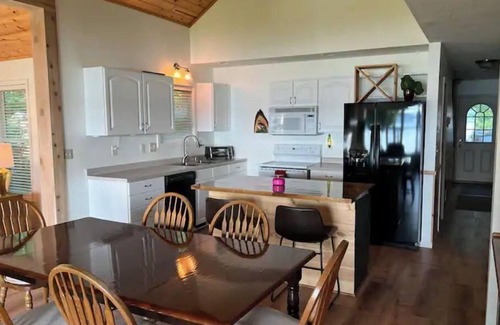 Ossipee Cabin | P&P Lakeside Lodge