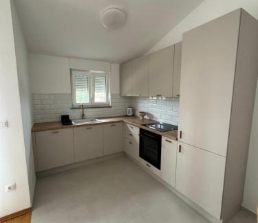 Liznjan Apartment | PABLO