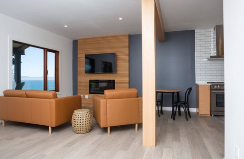 Juan de Fuca Electoral Area Condo | Pacific Coast Oceanfront 2 bedroom condo, nstudio plus adjoining 1 bedroom condo