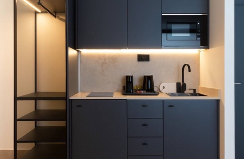 Adelfas Apartment | Pacifico Suites near Retiro