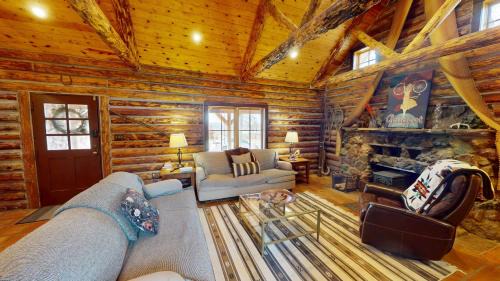Moab House | Pack Creek ~ Gate House