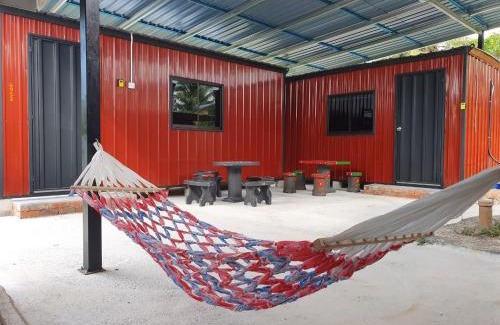 Padang Besar House | Padang Besar Red Cabin Homestay