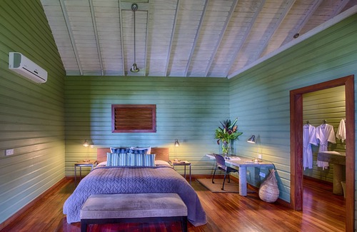 Marigot Resort | Pagua Bay House Oceanfront Cabanas