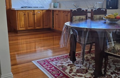 Pakenham House | Pakenham Villa