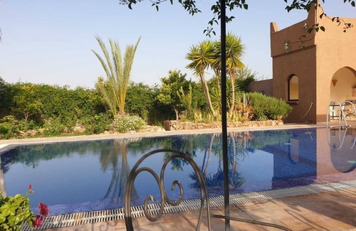 Zaouit Massa House | Palais ALSHAMS Experience Sahara Piscine Garden, 5 minutes from the ocean. Unique