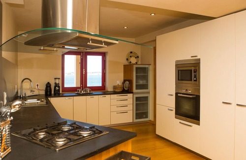 Barra Villa | Palheiro Amarelo da Biarritz - situated on the Costa Nova beachfront