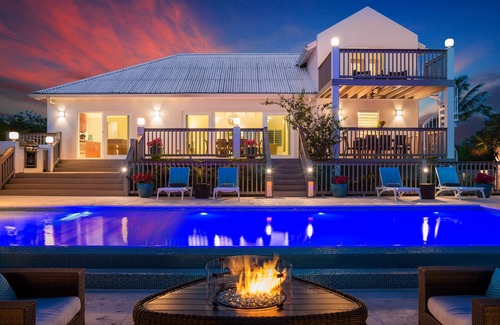 Ocean Point Villa | Palm Jewel - Luxury villa, private outdoor oasis w/pool, walk to SAPODILLA BEACH