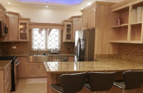 Galina House | Palm palace at Rockville