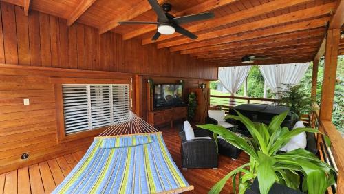 Aguada Apartment | Palm's Luxury Suite with Private Jacuzzi