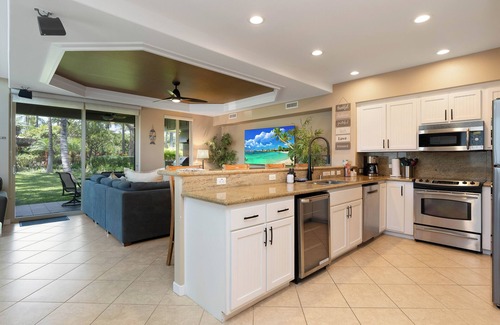 Kamuela Condo | Palm Villas at Mauna Lani B1, Spacious 3BR condo with Private Beach Club Access