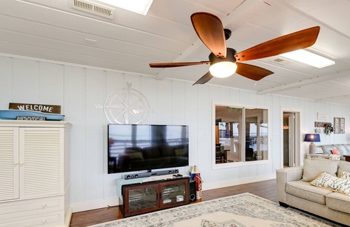 Bath House | Pamlico River Vacation Rental w/Game Room