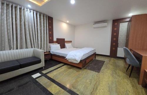 Varanasi House | Pandya Farm
