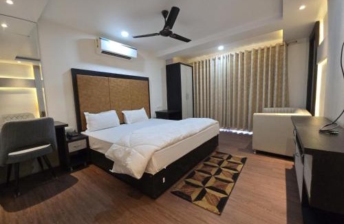 Varanasi House | Pandya Farm