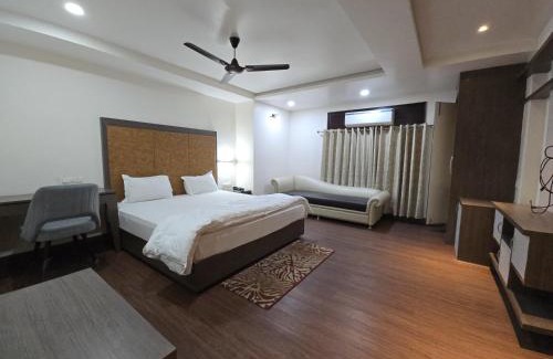 Varanasi House | Pandya Farm