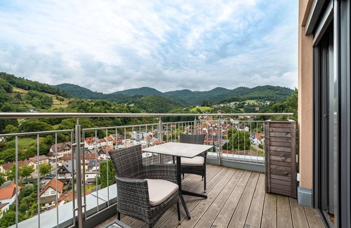 Buehlertal Apartment | Panorama Nature Room 'Bird's Nest' with Stone Pine Wood, Panoramic View and Air Conditioning