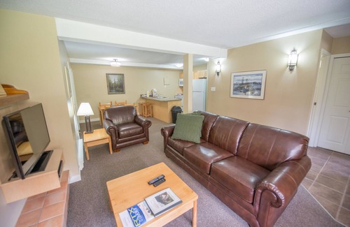 East Kootenay Resort | Panorama Vacation Retreat at Horsethief Lodge