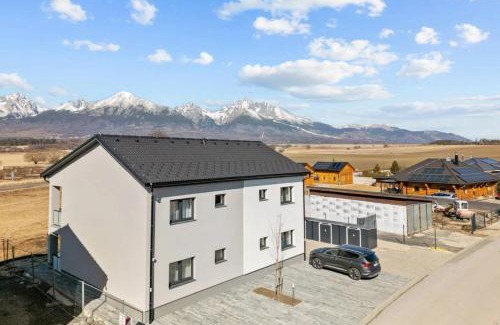Velky Slavkov Apartment | Panorama View I