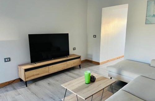 Himare House | Panoramic Escape