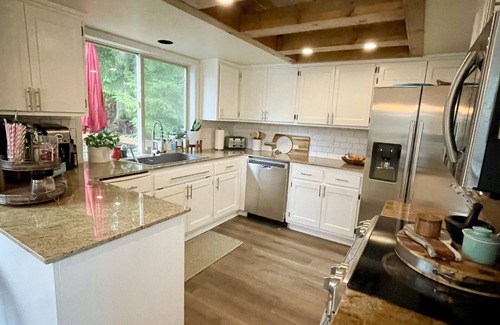 Sudden Valley House | Panoramic Lake View Living with Hot Tub! Pet Friendly!