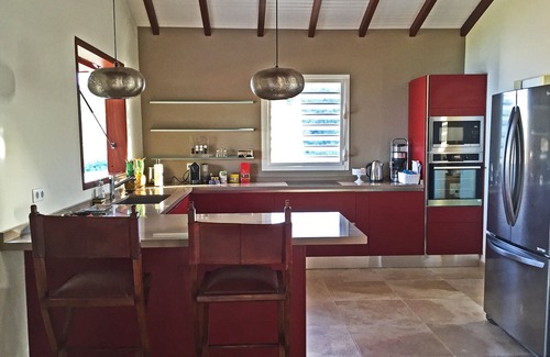 Les Anses-d'Arlets Villa | Panoramic view and cozy atmosphere for this villa in Creole style