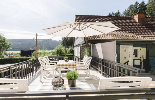 Eslohe House | Panoramic view Modern retreat