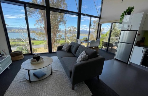 Grindelwald House | Panoramic views from your stunning 'Treehouse'