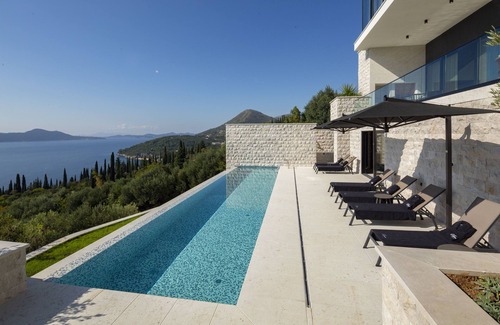 Orasac House | Panoramic views of the Elafiti islands/amazing scenery and breathtaking sunsets