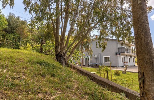 Ogliastro Cilento Villa | Panoramic villa surrounded by greenery, 4 rooms: private bathroom, air conditioning and TV.