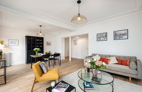 Val-de-Grace Apartment | PANTHEON/LUXEMBOURG GARDENS CHARMING TWO BEDROOM