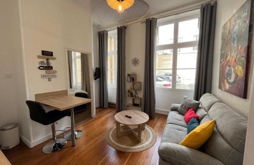 Hastings Apartment | Paon, Coquet appt avec parking à Caen