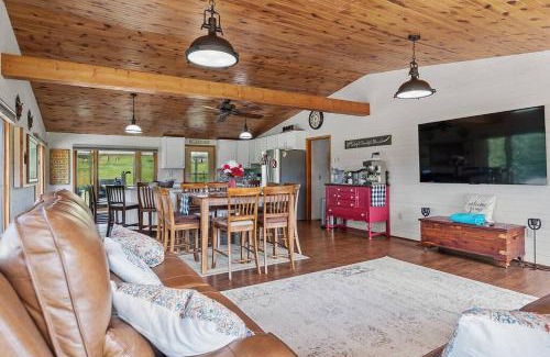 Custer House | Papa’s Place on Willow Creek