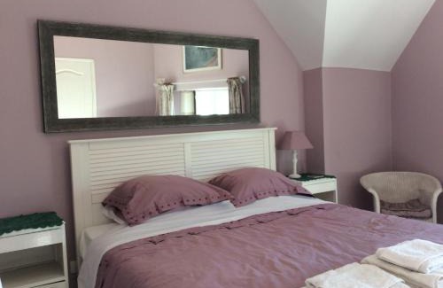 Esves-le-Moutier House | Papillon