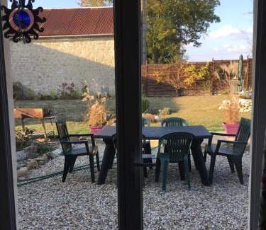 Esves-le-Moutier House | Papillon