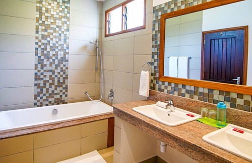 Galu Hotel | Papillon Lagoon Reef