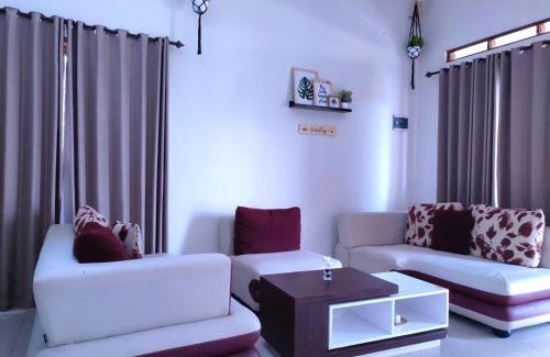 Catur Tunggal House | Papringan Suite House