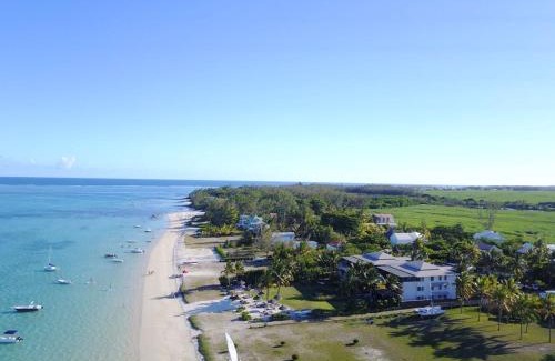 Pointe D'esny Apartment | Paradise Beach Luxury Beachfront Apartment Pointe d'Esny