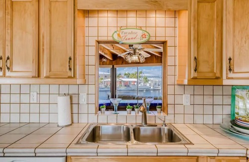 Cross Key Waterways House | Paradise Found! Key Largo 3 Bed/2 Bath Waterfront!