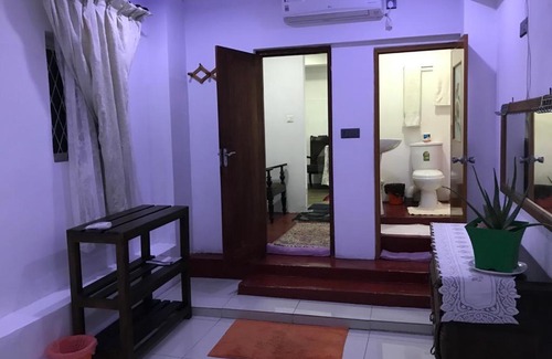 Mount Lavinia Bed & Breakfast | Paradise Isle Venture (Pvt) Ltd